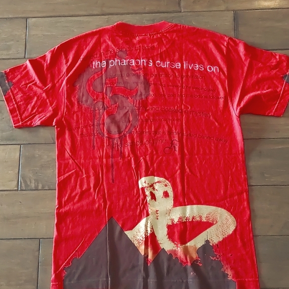 KALLUSIVE Red graphic T- shirt size Medium - Picture 6 of 8